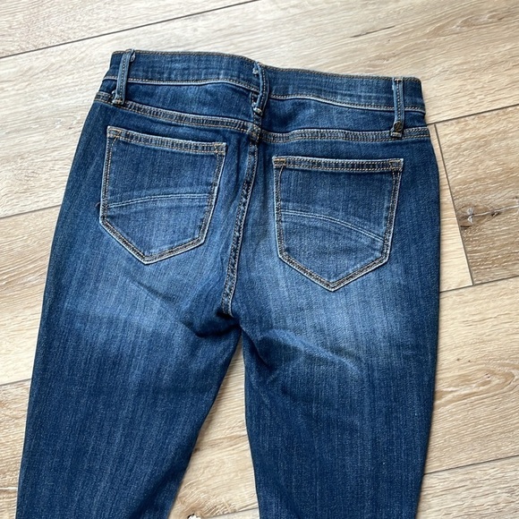 DRIFTWOOD Jackie Skinny Jeans Embroidered Floral Pink with Distressed Hems Knees - Picture 7 of 11